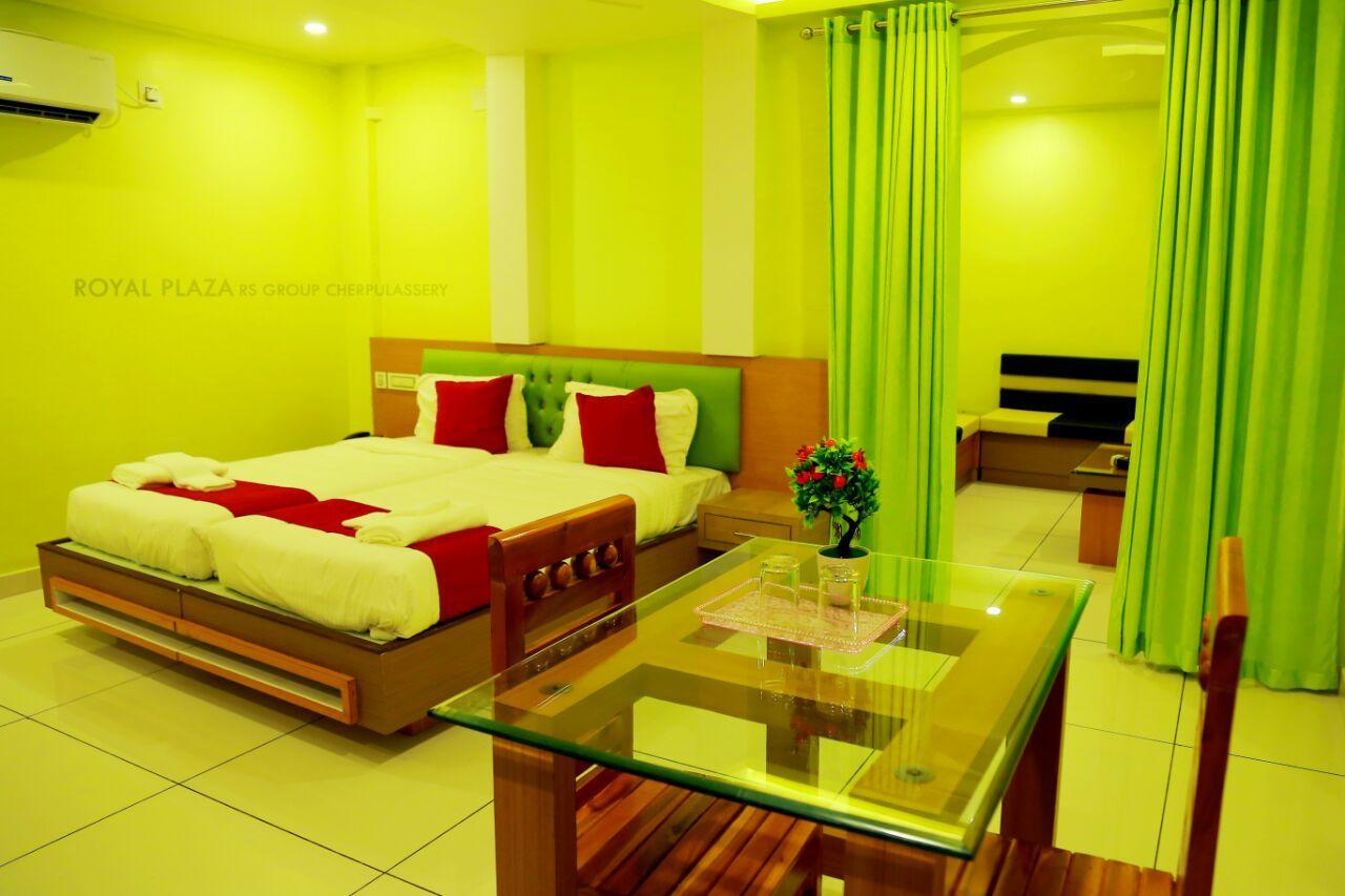 Royal Plaza Residency Hotel Cheruppulasseri Exterior foto