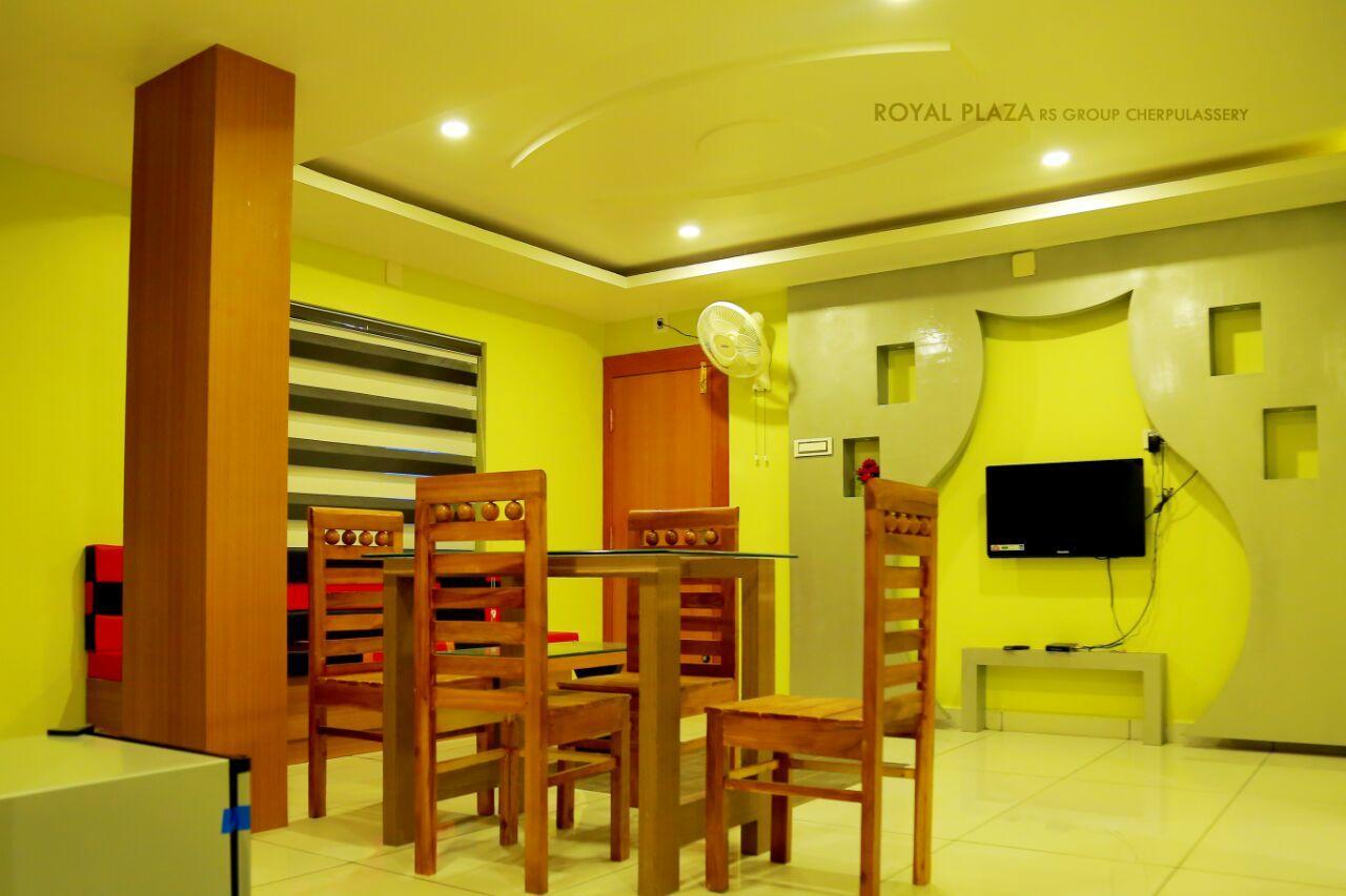 Royal Plaza Residency Hotel Cheruppulasseri Exterior foto