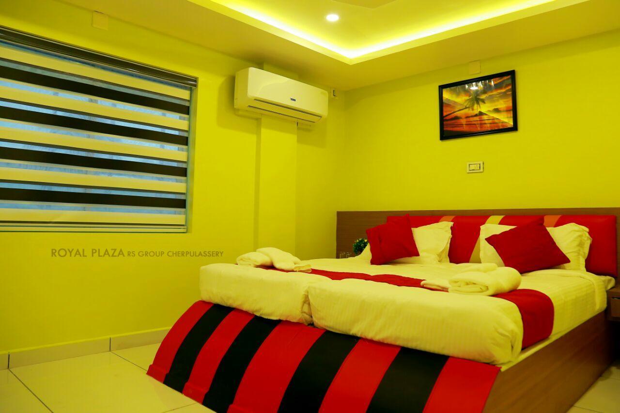 Royal Plaza Residency Hotel Cheruppulasseri Exterior foto